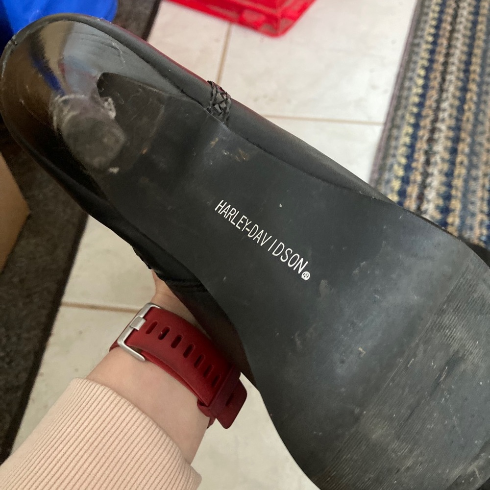 Women’s 9.5 Harley Davidson high heeled boots